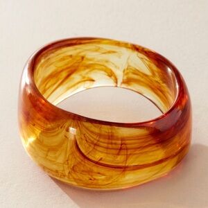 NWT Free People Getting To Know You Bangle in Dark Hue